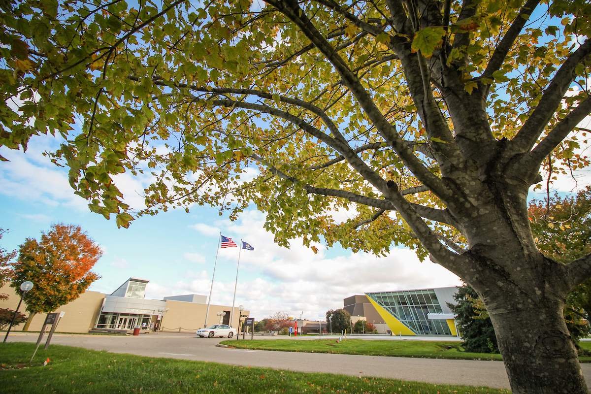 Lake Michigan College | Benton Harbor • Niles • South Haven